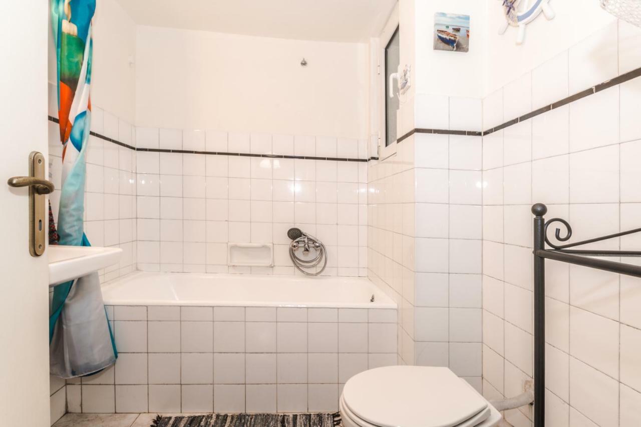 فندق Petaluda House 3 أثينا المظهر الخارجي الصورة