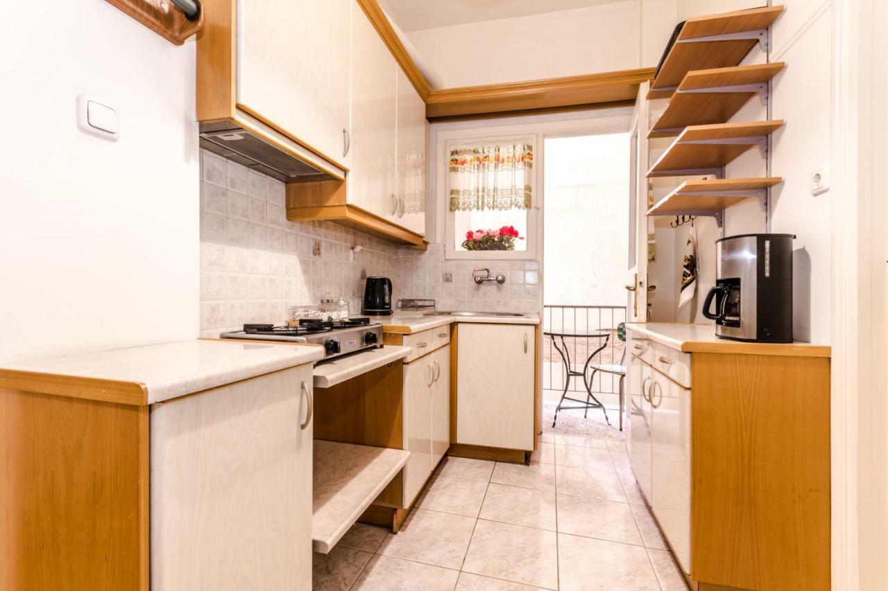 فندق Petaluda House 3 أثينا المظهر الخارجي الصورة